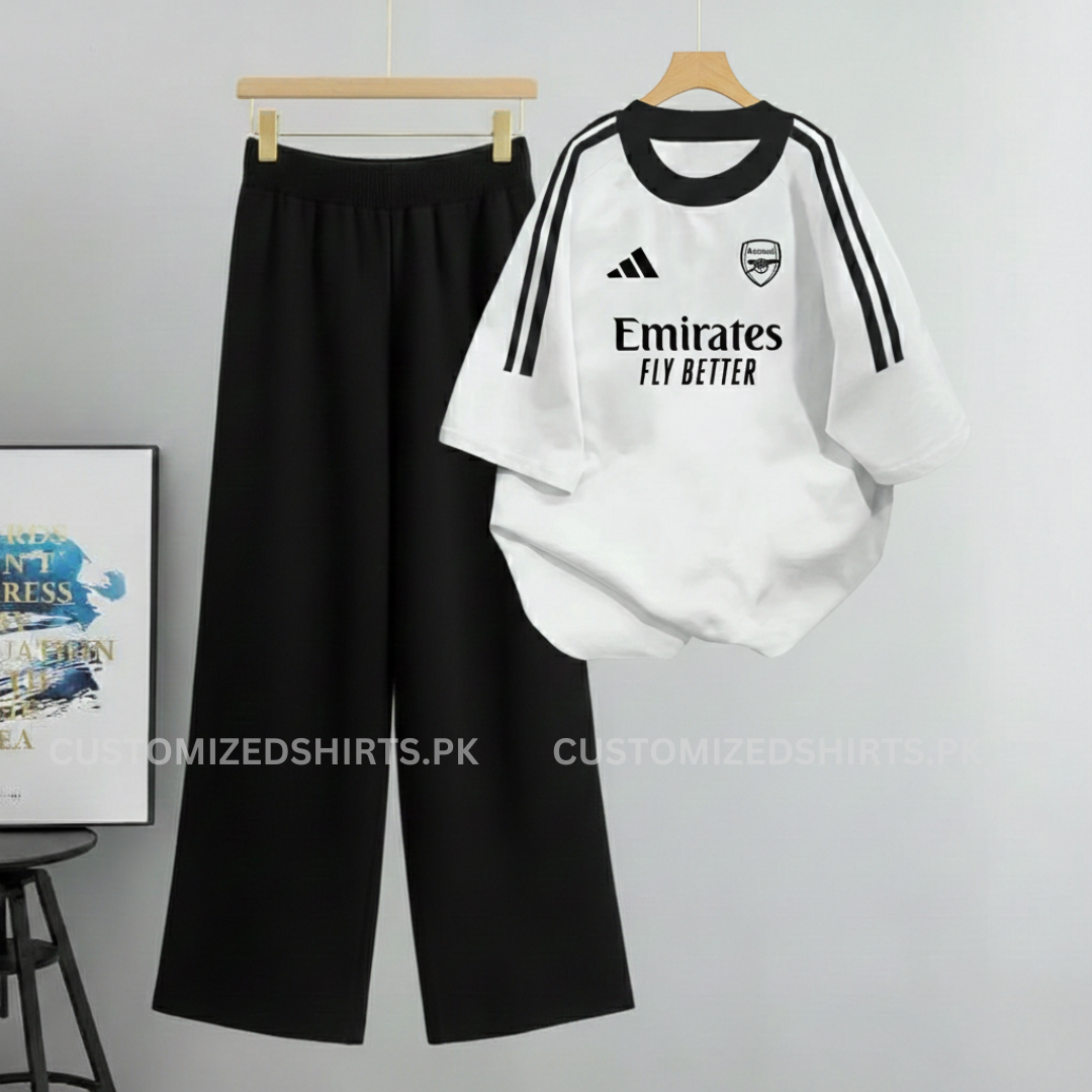 White Emirates Oversized & Black Flapper