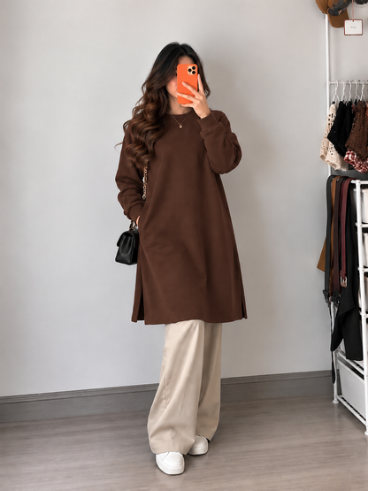 Brown Long Sweatshirt & Beige Flapper
