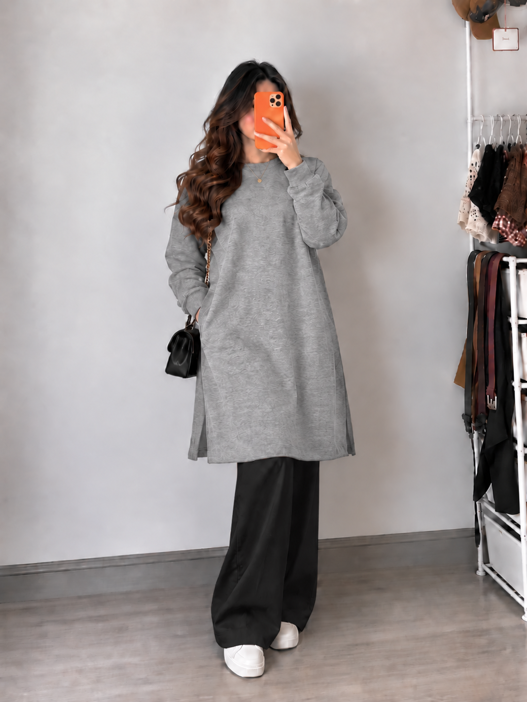 Grey Long Sweatshirt & Black Flapper